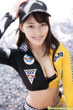 厨房里摸着乳丰满